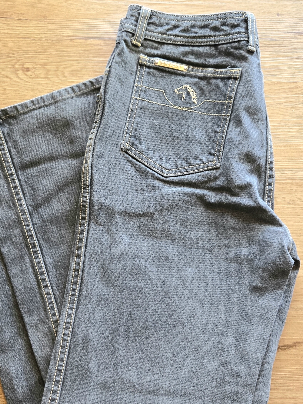 Vintage Jordache High-Rise Gray Straight-Leg Jeans with Embroidered Horsehead